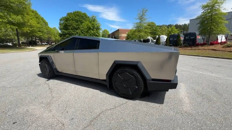 2024 Tesla Cybertruck