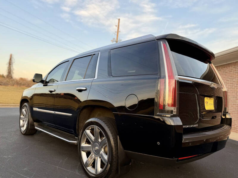 2017 Cadillac Escalade Luxury