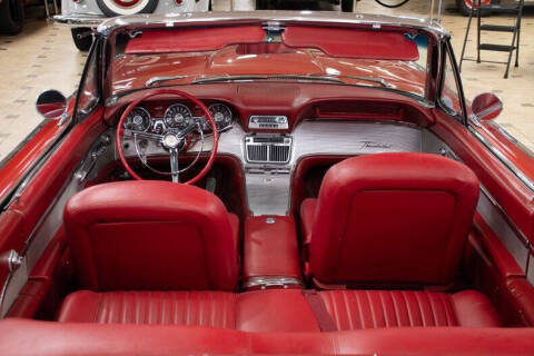 1962 Ford Thunderbird