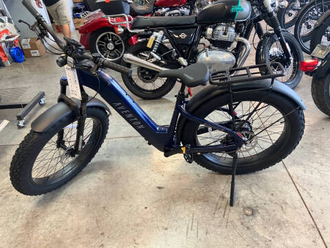 2025 Aventon  D35D3285