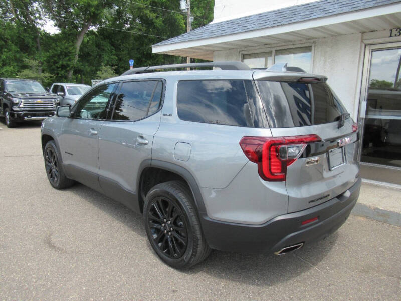 2023 GMC Acadia SLE