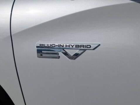 2025 Mitsubishi Outlander PHEV SE