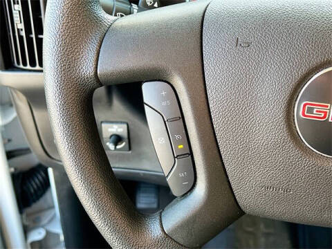 2024 GMC Savana 2500