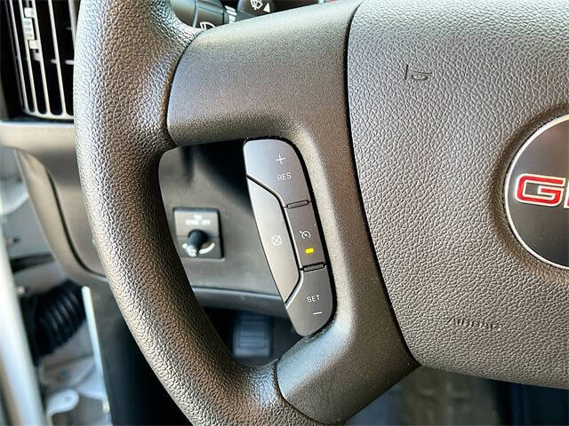 2024 GMC Savana 2500