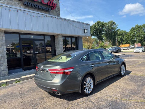 2013 Toyota Avalon XLE
