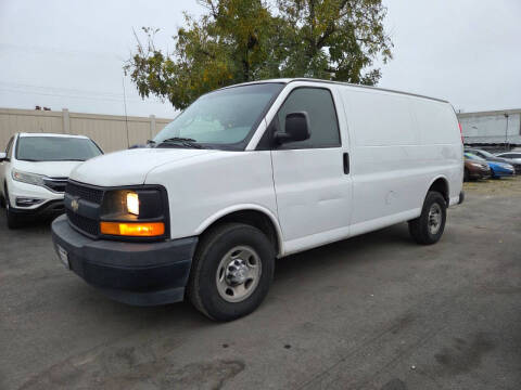 2017 Chevrolet Express 2500