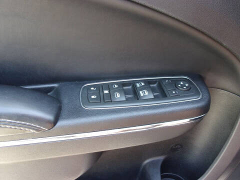 2012 Dodge Charger SXT