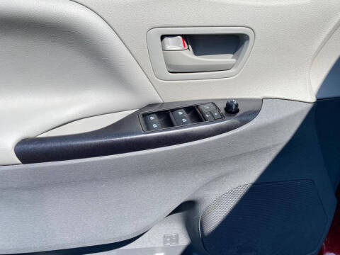 2018 Toyota Sienna L 7-Passenger