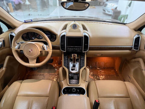 2012 Porsche Cayenne Tiptronic