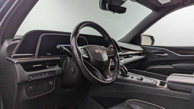 2022 Cadillac Escalade ESV Premium Luxury