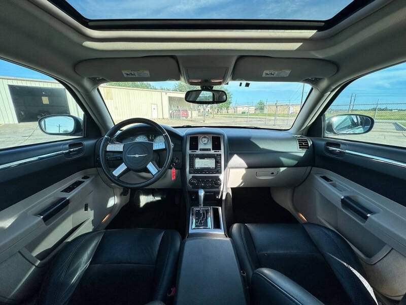 2006 Chrysler 300 SRT-8