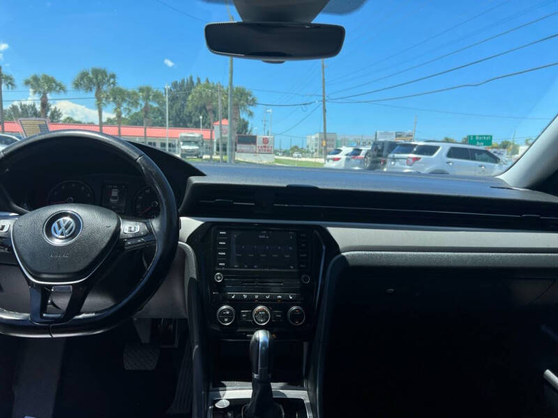 2020 Volkswagen Passat SE