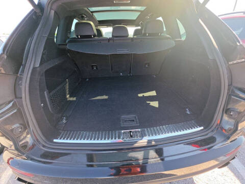 2017 Porsche Cayenne Platinum Edition
