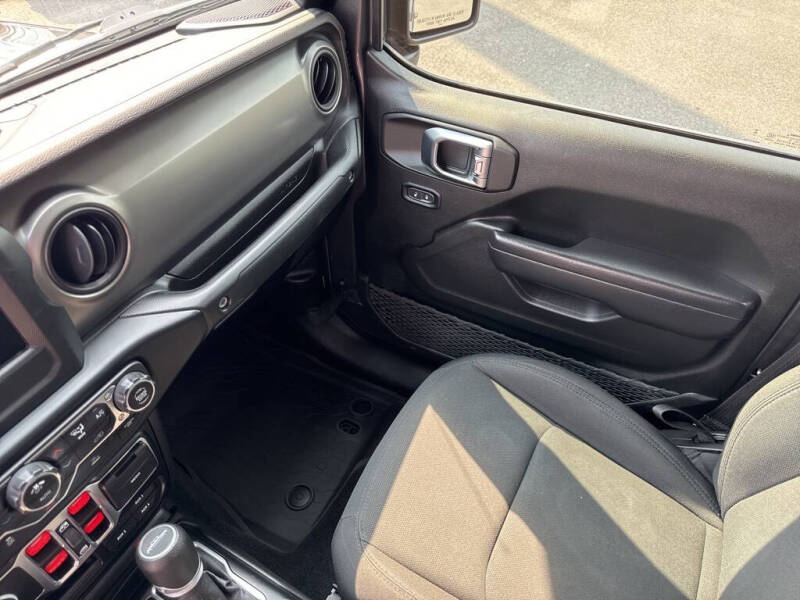 2023 Jeep Gladiator Willys