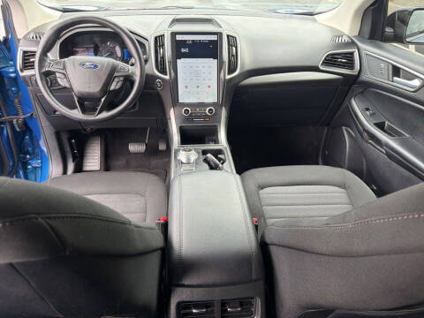 2022 Ford Edge SE