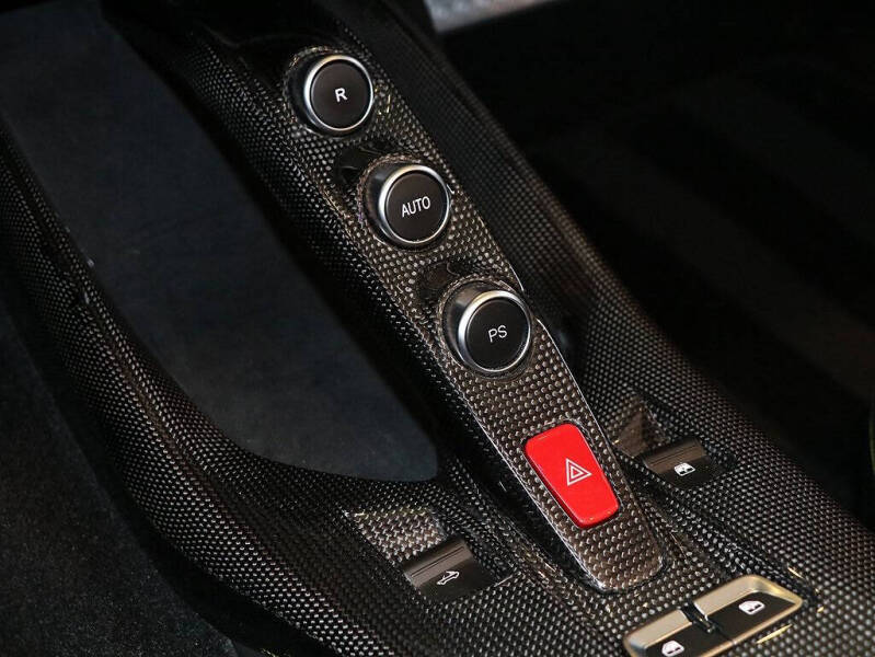 2021 Ferrari 812 GTS