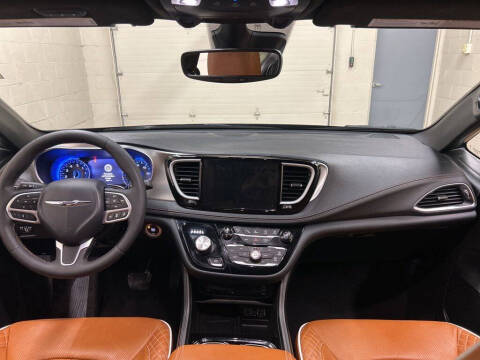 2024 Chrysler Pacifica Pinnacle