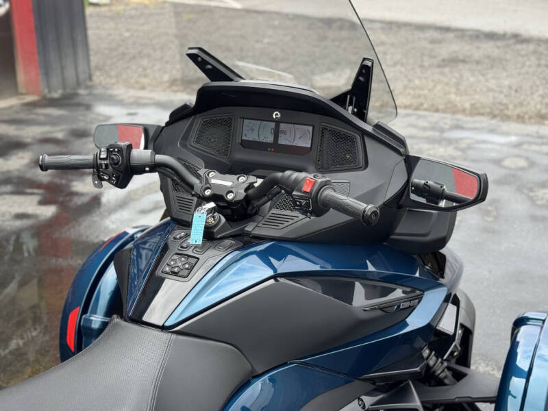 2023 Can-Am Spyder RT Limited