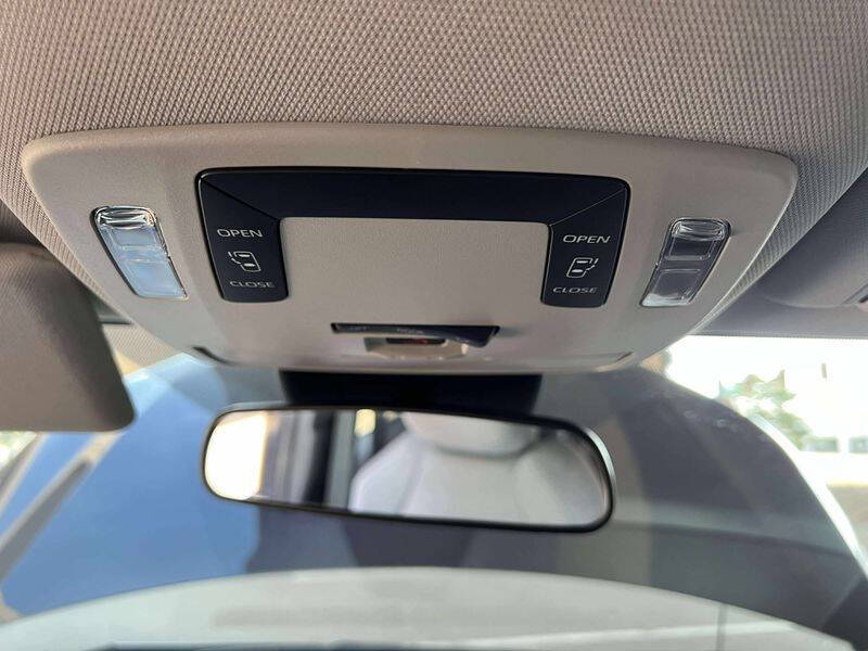 2026 Toyota Sienna LE 8-Passenger