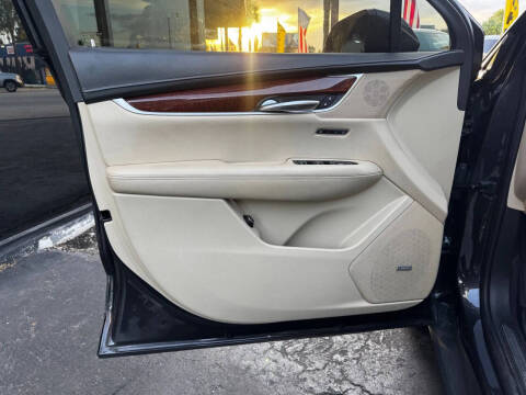 2018 Cadillac XT5 Premium Luxury