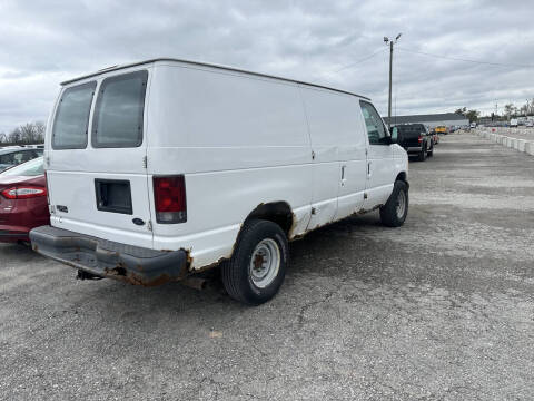 2004 Ford E-Series E-350 SD