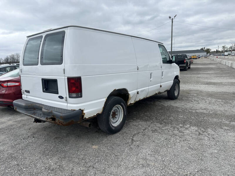 2004 Ford E-Series E-350 SD