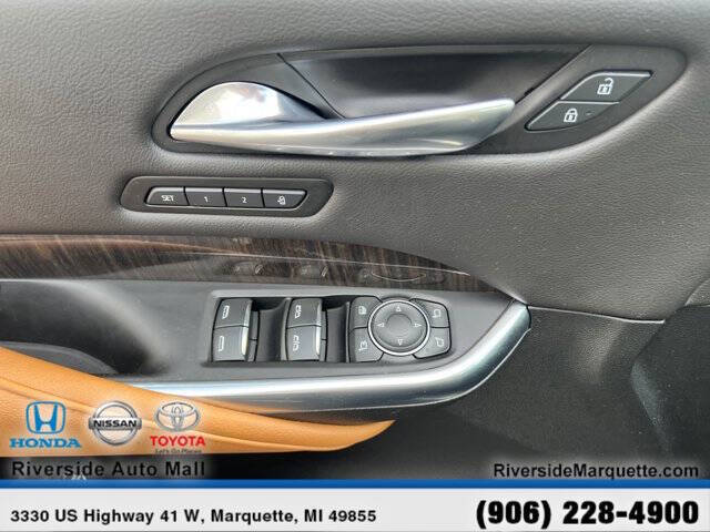 2021 Cadillac XT4 Premium Luxury