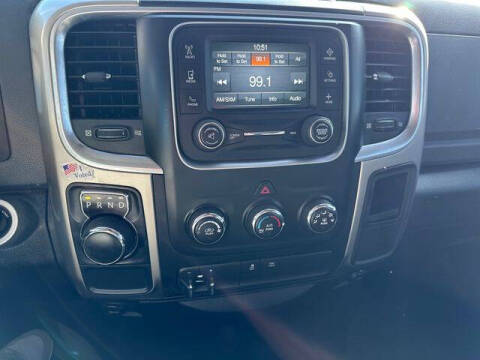 2015 RAM 1500 SLT