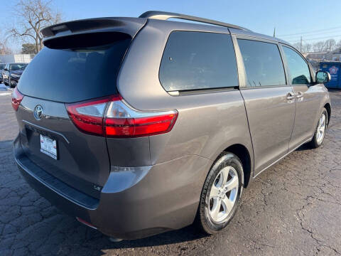 2017 Toyota Sienna