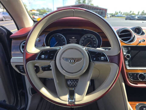 2020 Bentley Bentayga Hybrid