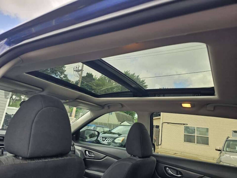 2017 Nissan Rogue SV