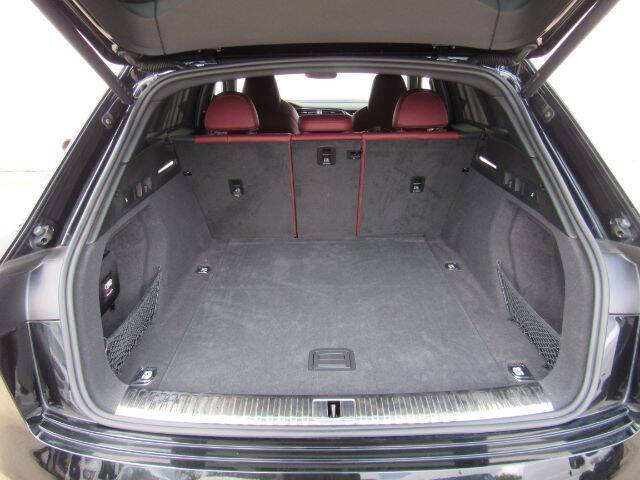 2022 Audi e-tron S quattro Prestige