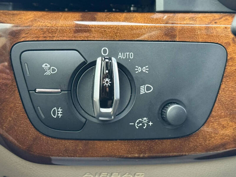 2017 Audi A4 2.0T quattro Premium