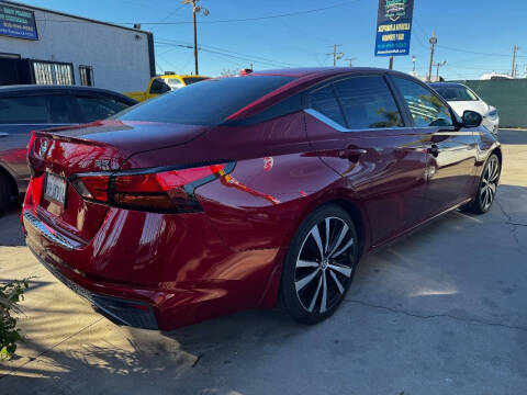 2020 Nissan Altima 2.5 SR