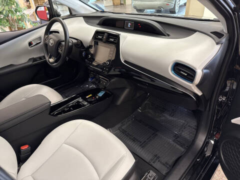 2022 Toyota Prius XLE AWD-e