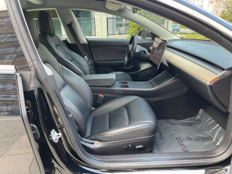 2020 Tesla Model 3 Standard Range Plus