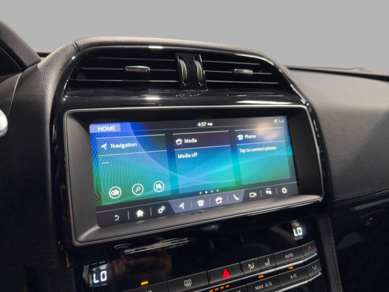 2020 Jaguar F-PACE 30t Prestige