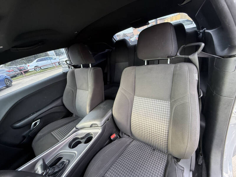 2020 Dodge Challenger SXT