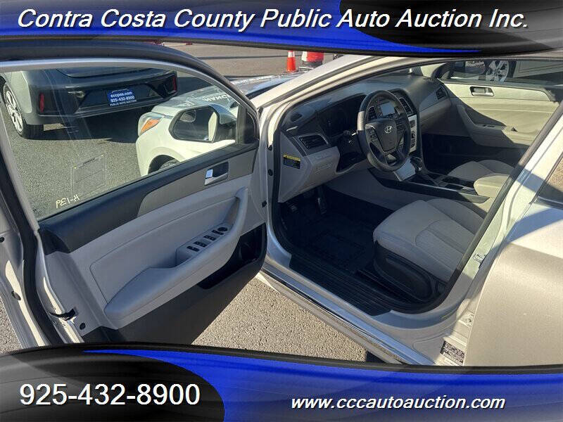 2016 Hyundai Sonata Hybrid SE