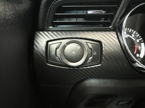 2017 Ford Mustang V6