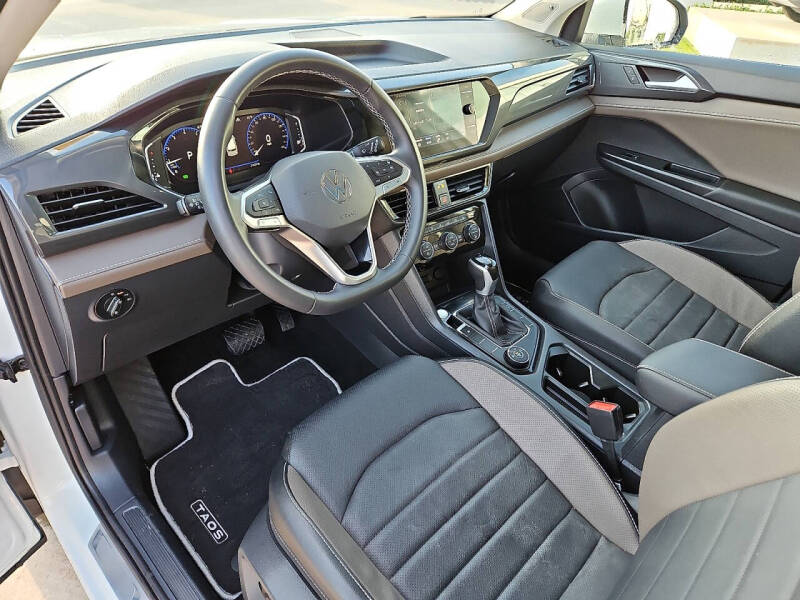 2023 Volkswagen Taos SEL 4Motion
