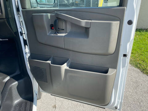 2020 Chevrolet Express 2500