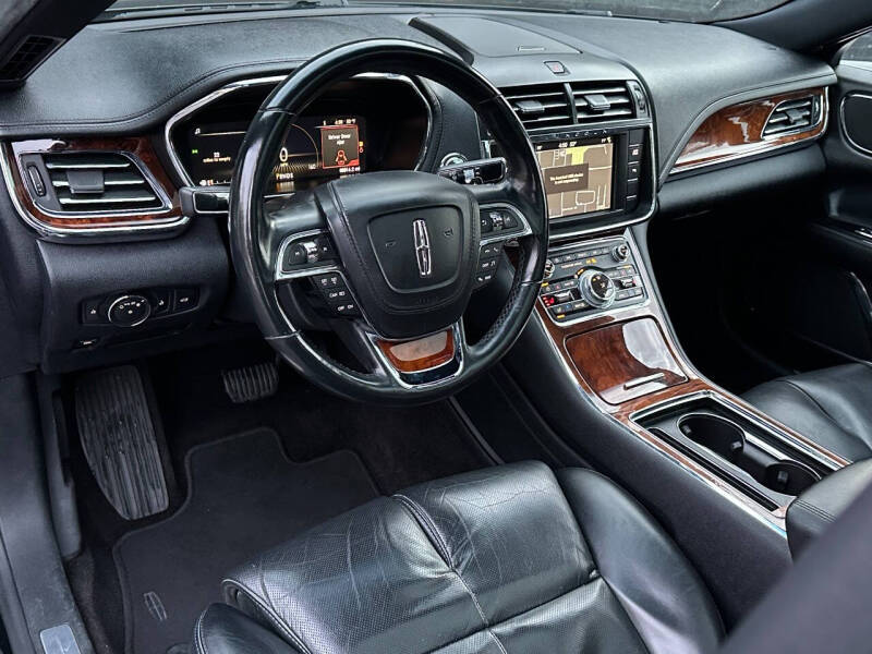 2018 Lincoln Continental Select