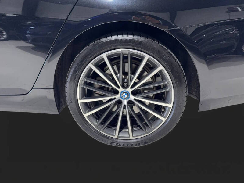 2022 BMW 5 Series 530e xDrive