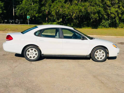 2007 Ford Taurus SE
