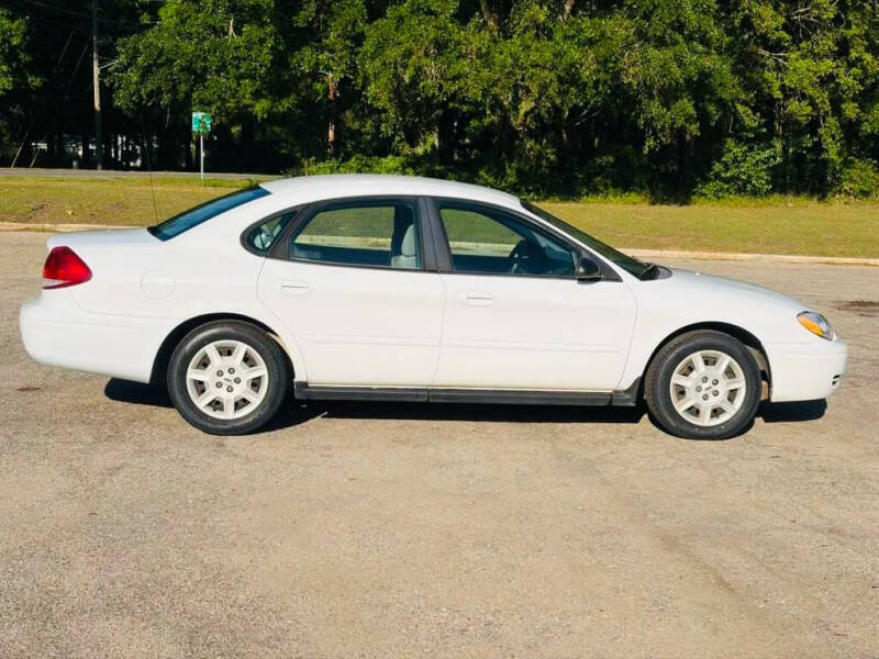 2007 Ford Taurus SE