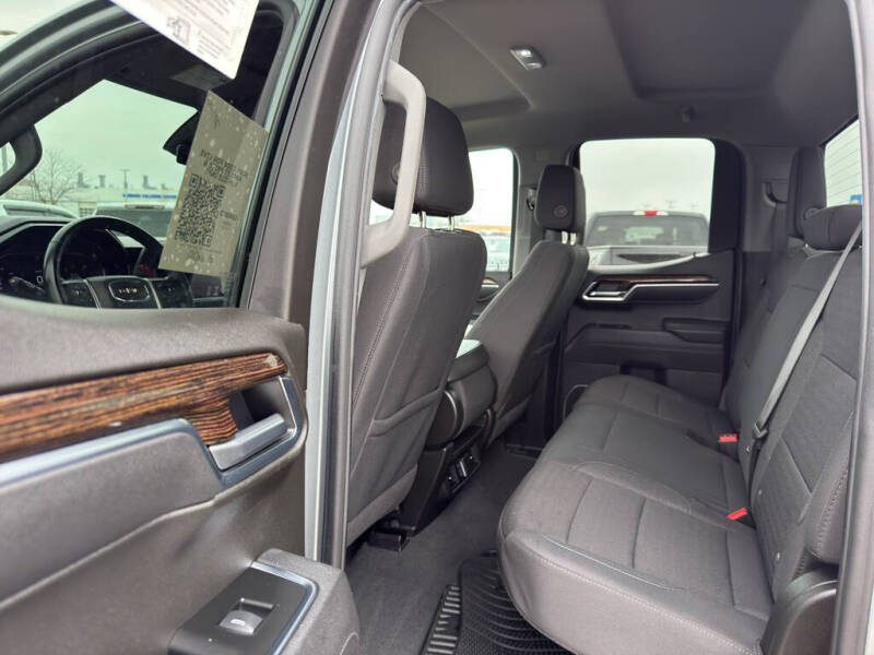 2025 GMC Sierra 1500 Elevation