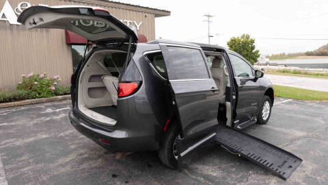 2021 Chrysler Voyager LXi