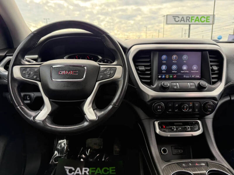 2022 GMC Acadia SLT