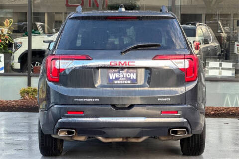 2021 GMC Acadia Denali
